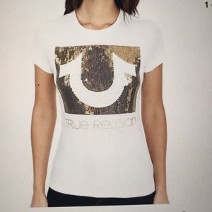 Horseshoe Square Sequin Crew Neck Tee white/gold